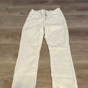 white Capri jeans